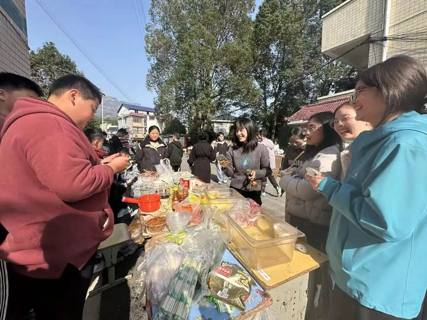 陈家河中学体育美食文化艺术节圆满落幕